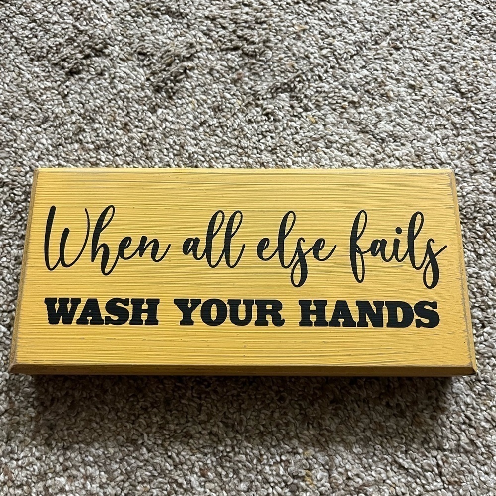 ( Decor) WALL, COUNTER OR SHELF